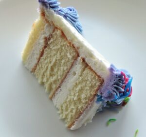 WHITE CAKE