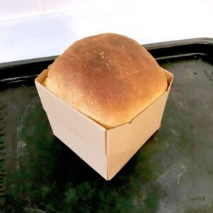 セリアの紙型で食パン