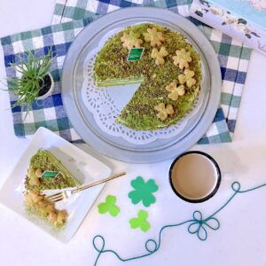 抹茶のデコレーションケーキ