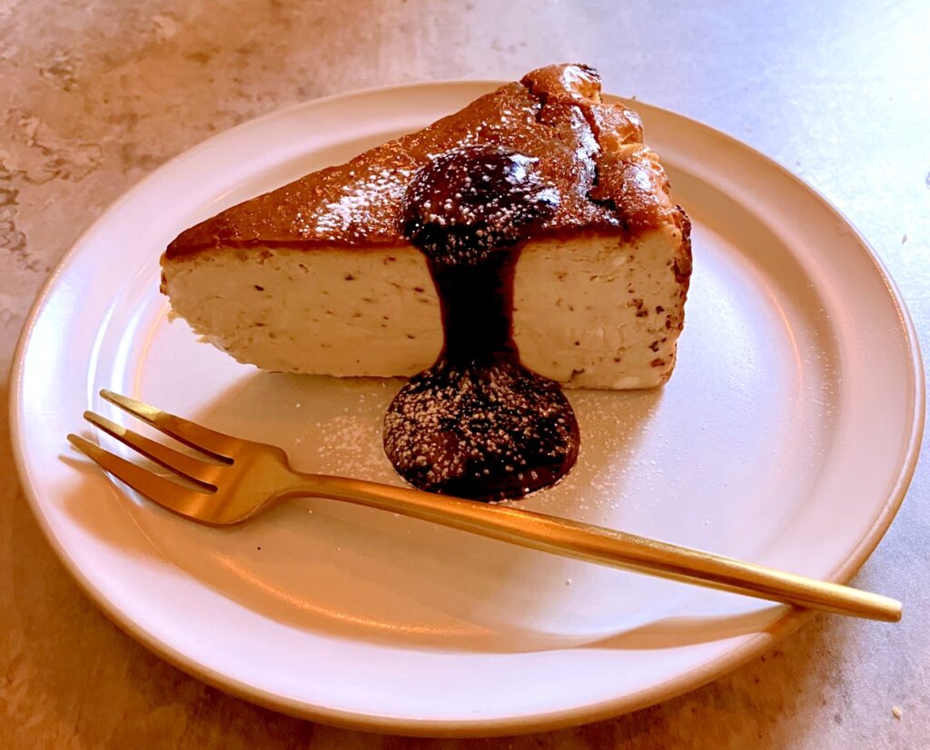 バスクチーズケーキ
