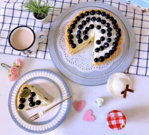 ブルーベリーデコレーションケーキ