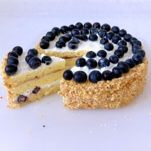 ブルーベリーデコレーションケーキ