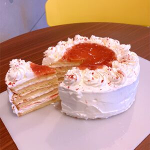 苺のデコレーションケーキ