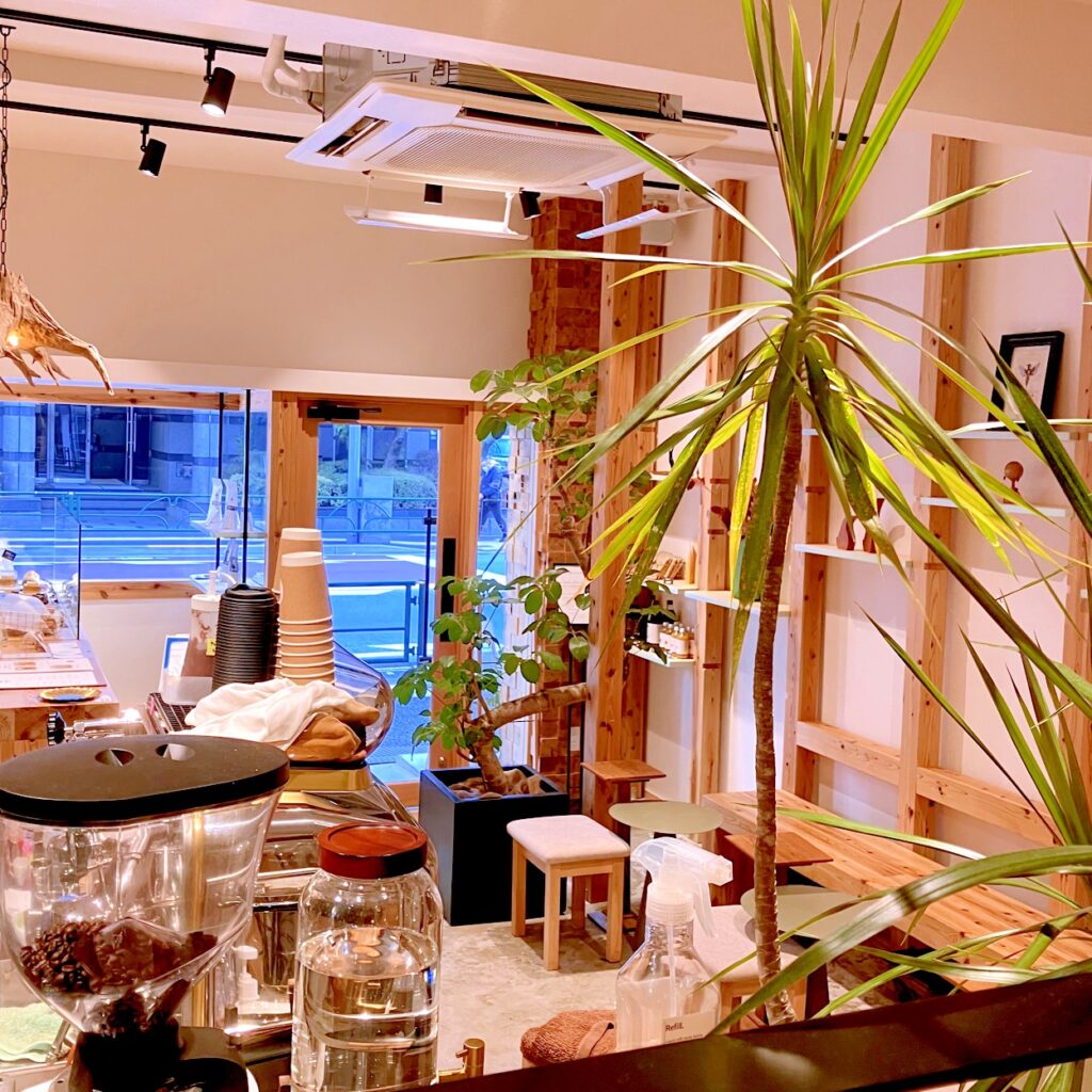 カフェアルマジロ