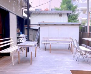 カフェウワイト